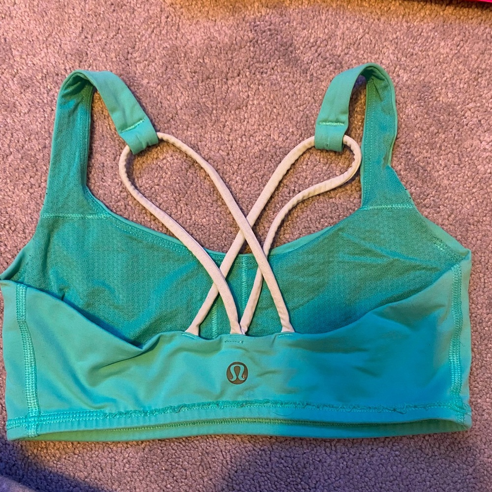 lulu sports bra gently used size small